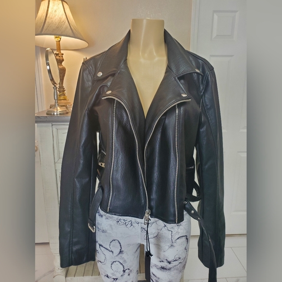 Blank NYC Women's Vegan Black Leather Jacket Size XL - Picture 7 of 12